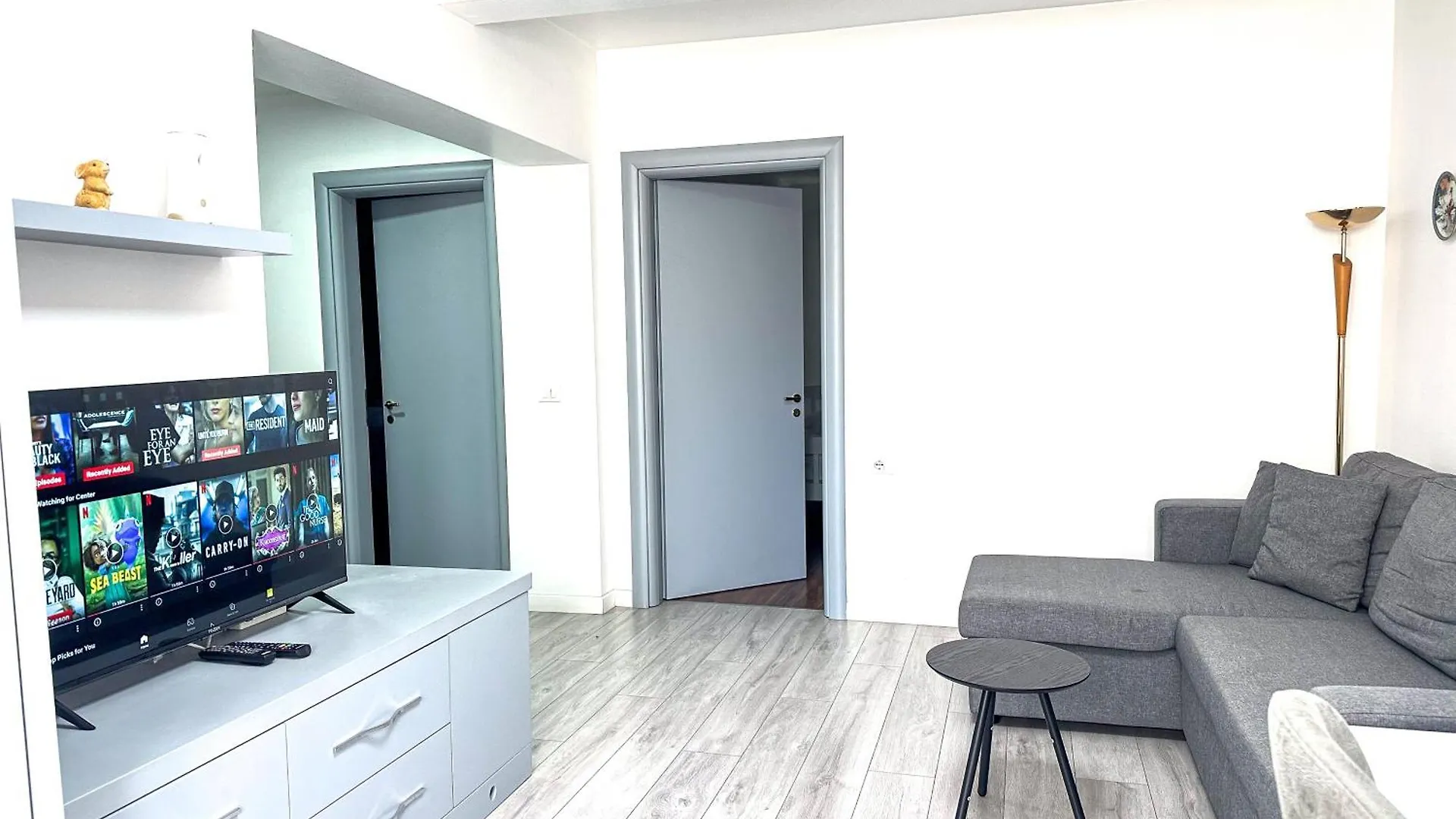 City Center 2Br Apartment Tirana Albania